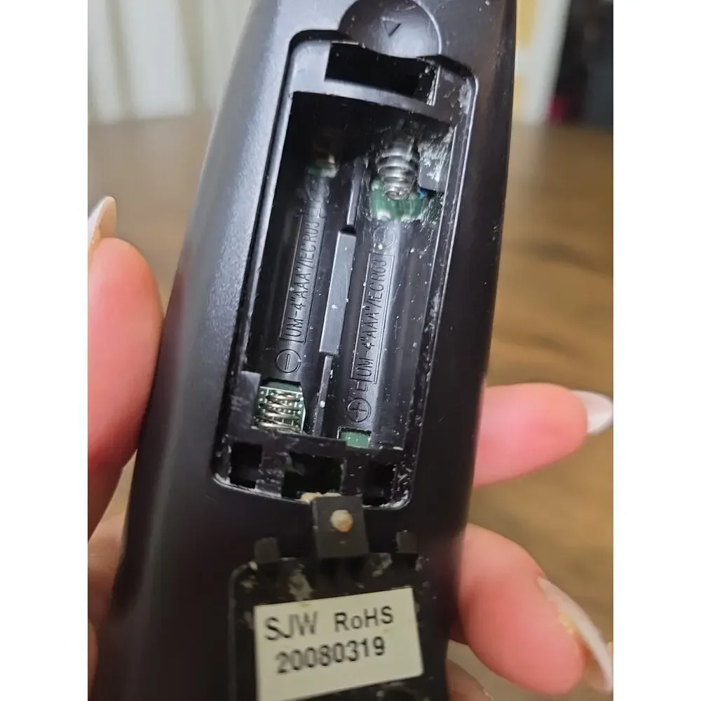 Samsung BN59-00852A Remote Control‎ for TV LN32B550 LN32B650 LN40B610
